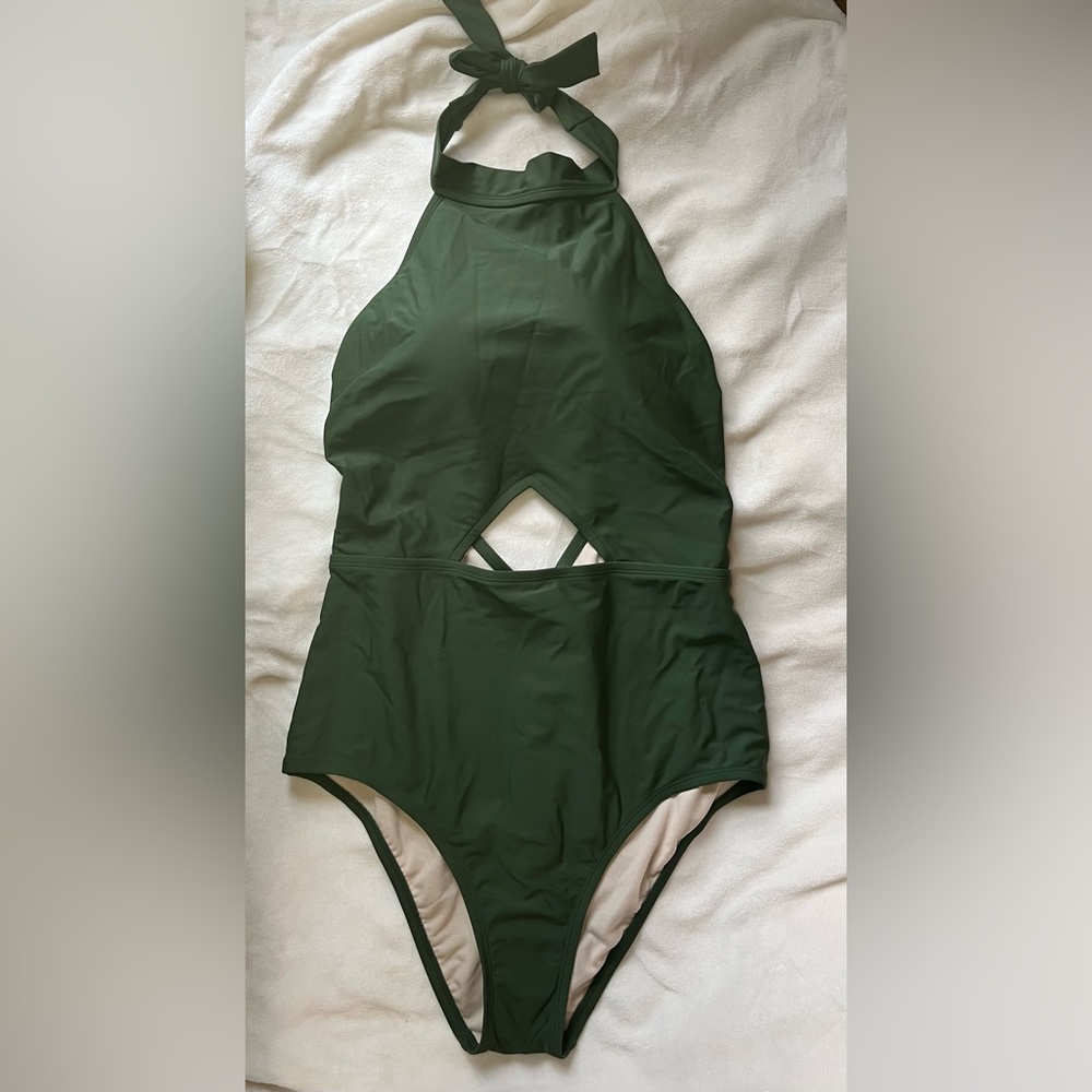 Green Kona Sol Cutout Medium Coverage One Piece Swim (no underwire)
